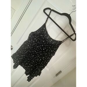 Torrid women’s size 1 sleeveless summer tank black geo